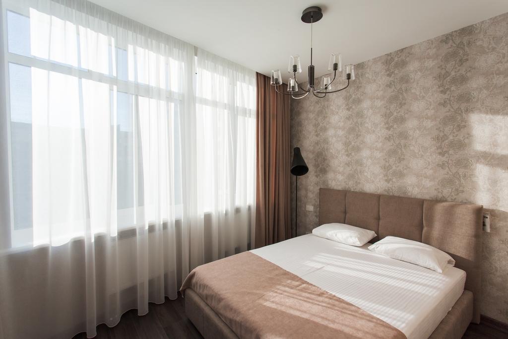 Modern Double Bedroom Apartment In Arkadia Одеса Екстер'єр фото